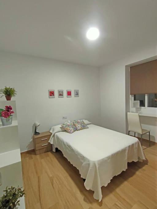 Apartamento Acerota, Con Parking Gratuito Кордова Екстер'єр фото